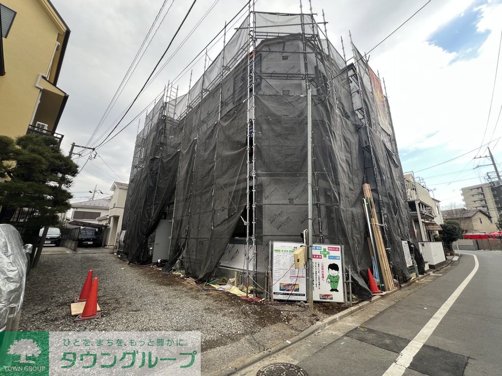 建物外観　駐車場