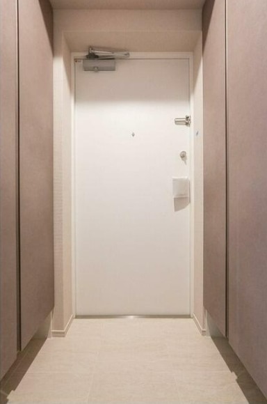 玄関　コンフォリア・リヴ品川戸越