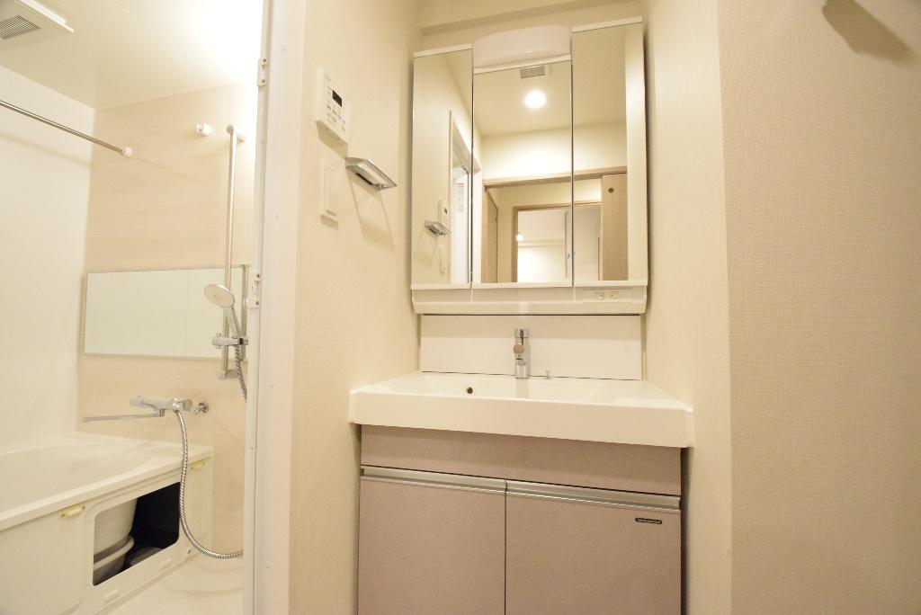 洗面設備　洗髪洗面化粧台