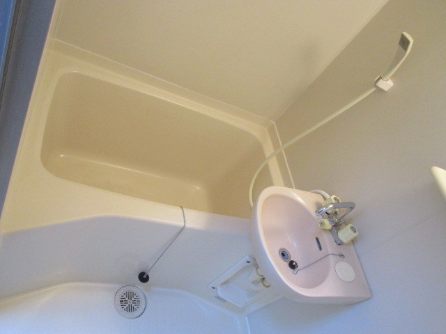 バス・シャワールーム　1日の疲れをリフレッシュ