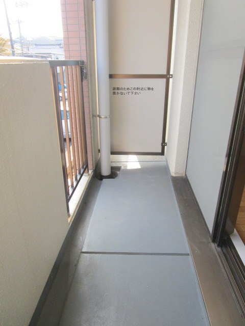 バルコニー　広々バルコニー