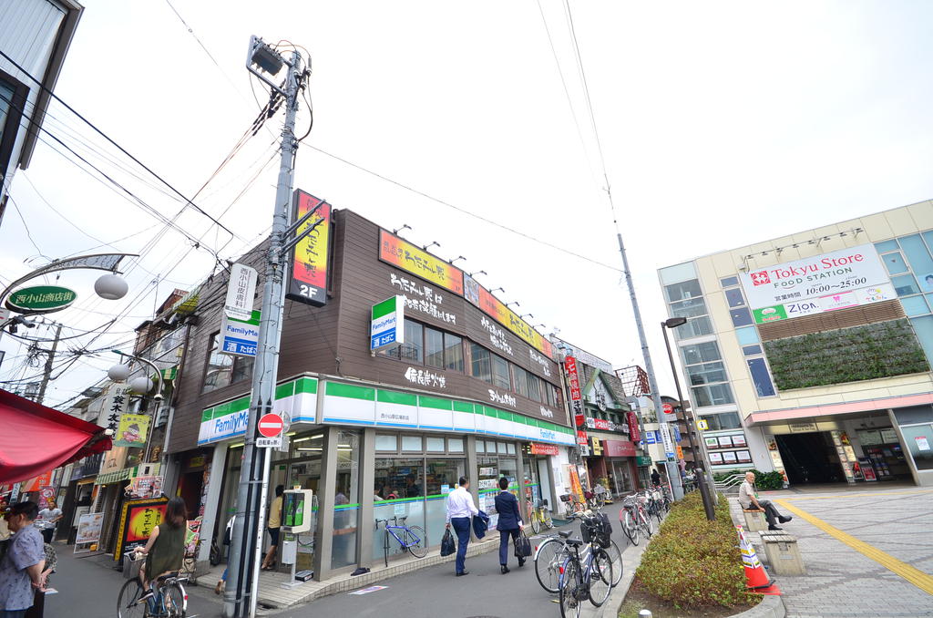 コンビニ　ファミリーマート西小山駅広場前店（コンビニ）まで280m