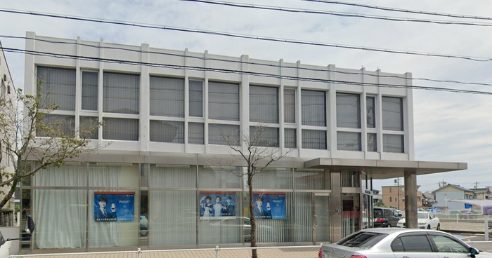 銀行　十六銀行楠町支店（銀行）まで307m