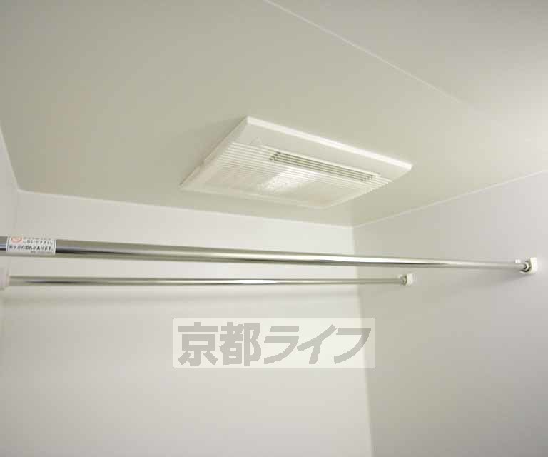 その他設備　浴室乾燥機付きです