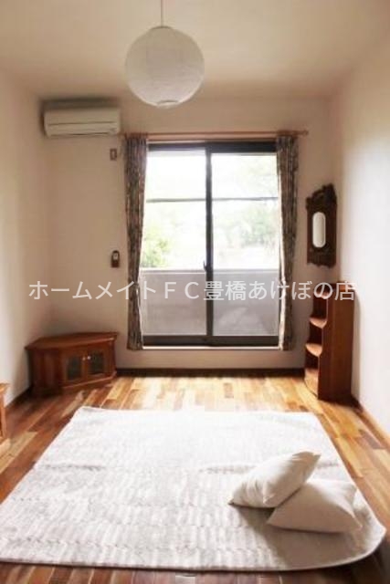 居室・リビング　同型別部屋写真