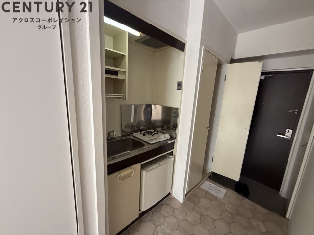 キッチン　1口ガスコンロ付きのシンプルなキッチン