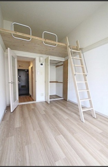 居室・リビング　※別部屋の写真です