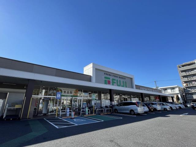 スーパー　フジ白島店（スーパー）まで1034m