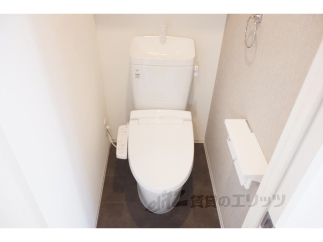 トイレ　同仕様参考写真