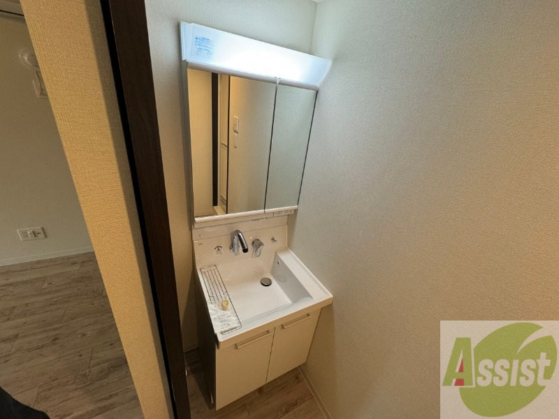 洗面設備　シャンプードレッサーで身支度もラクラクです！