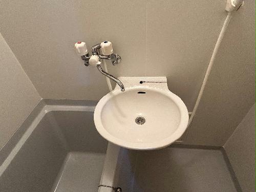 洗面設備　備品や設備仕様は号室等により異なるため現地をご確認ください。