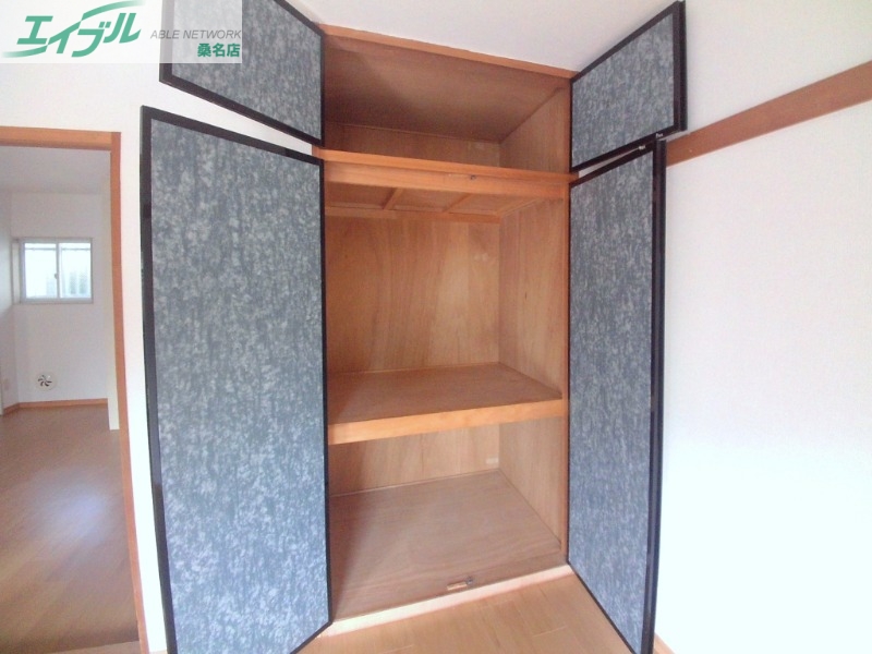 収納　同型反転参考写真