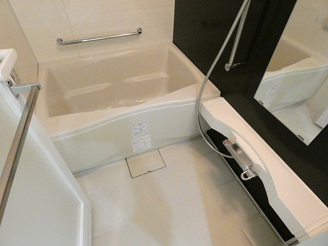 バス・シャワールーム　バス※別部屋参考写真