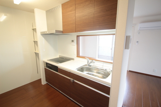 キッチン　※別部屋の写真です