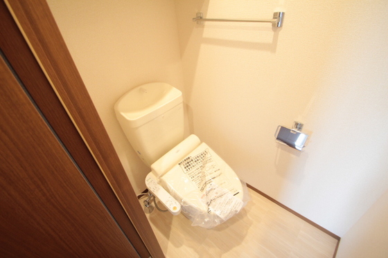 トイレ　※別部屋の写真です