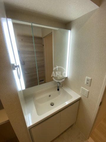 洗面設備　大山蓮華　独立洗面台