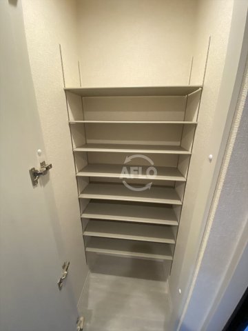 収納　大山蓮華　シューズクローク