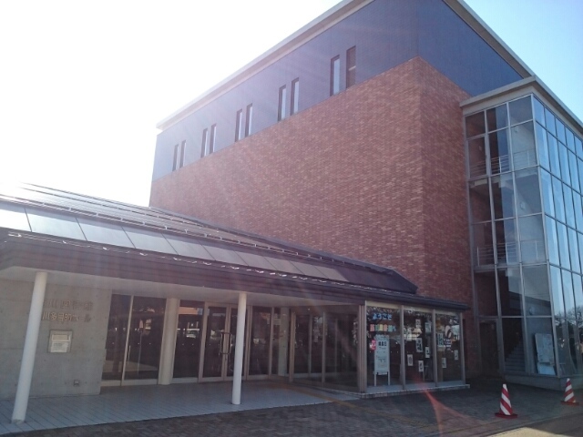 図書館　西川図書館（図書館）まで750m