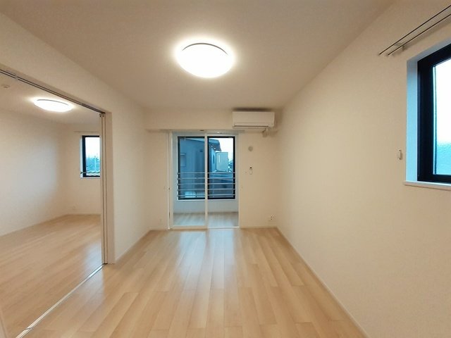 居室・リビング　使いやすいリビングです