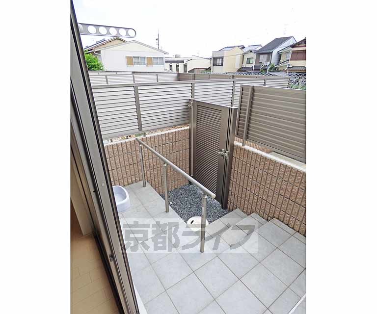 バルコニー　広々としたバルコニーです。