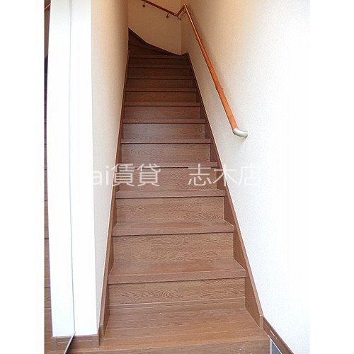 玄関　※同仕様写真※