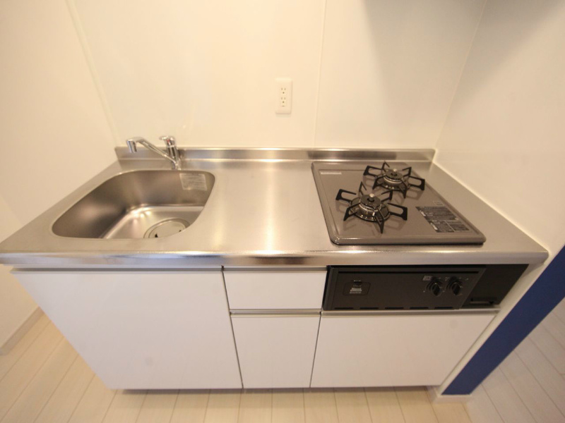 キッチン　システムキッチン（ガス2口コンロ付）