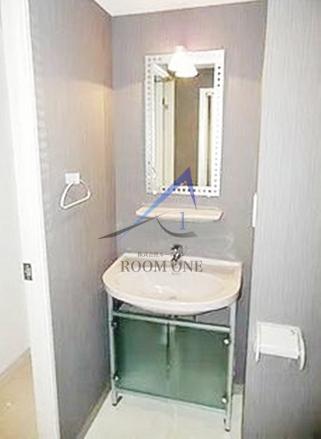 洗面設備　洗面台です。