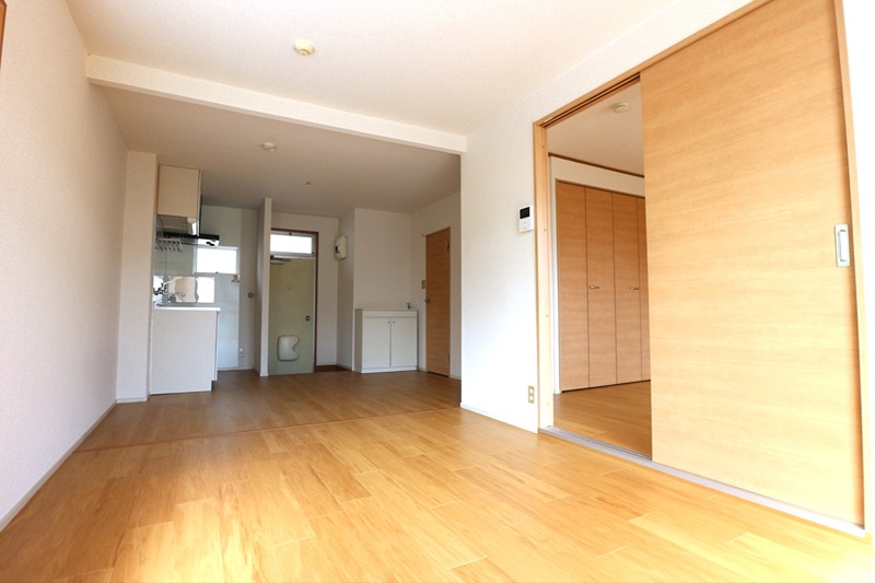 居室・リビング　104号室参照