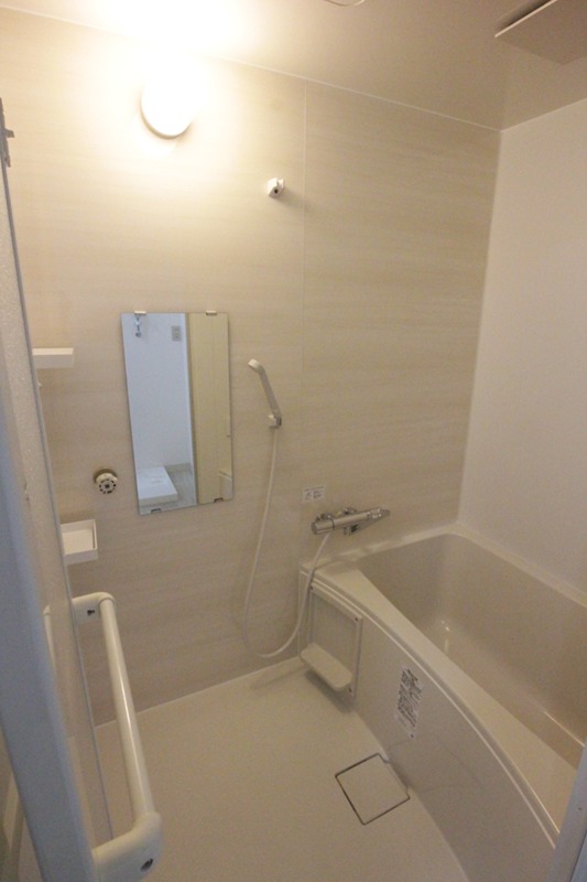 バス・シャワールーム　新品のユニットバス