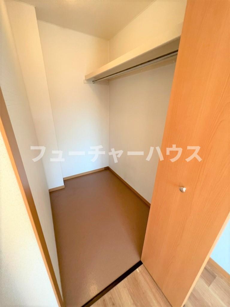 バルコニー　お洗濯にも便利なバルコニー付き