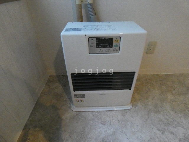 その他設備　ストーブ