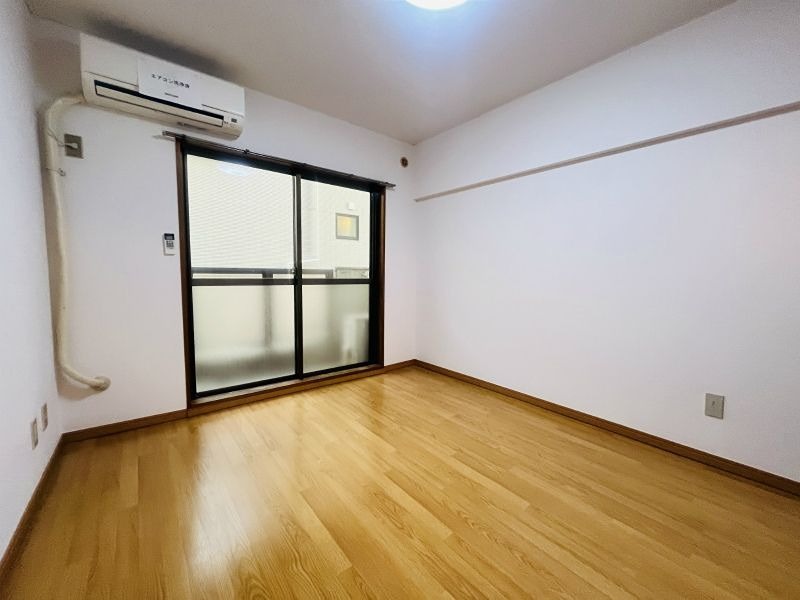 居室・リビング　※別タイプの参考画像になります。