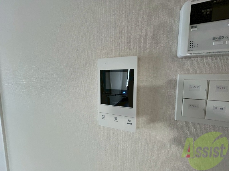 セキュリティ　ＴＶモニター付インターホンです。来客者の顔が見えるので安心！