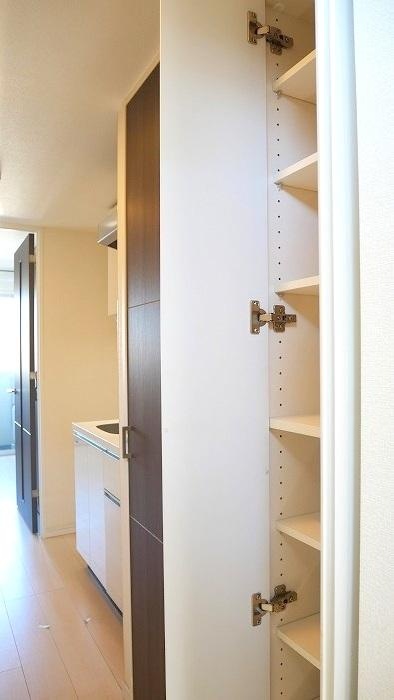 玄関　☆収納もある玄関☆