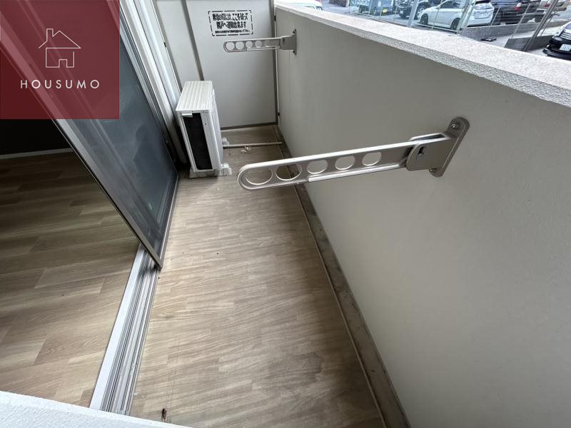 バルコニー　バルコニーからの眺めを楽しみながら食事をしませんか