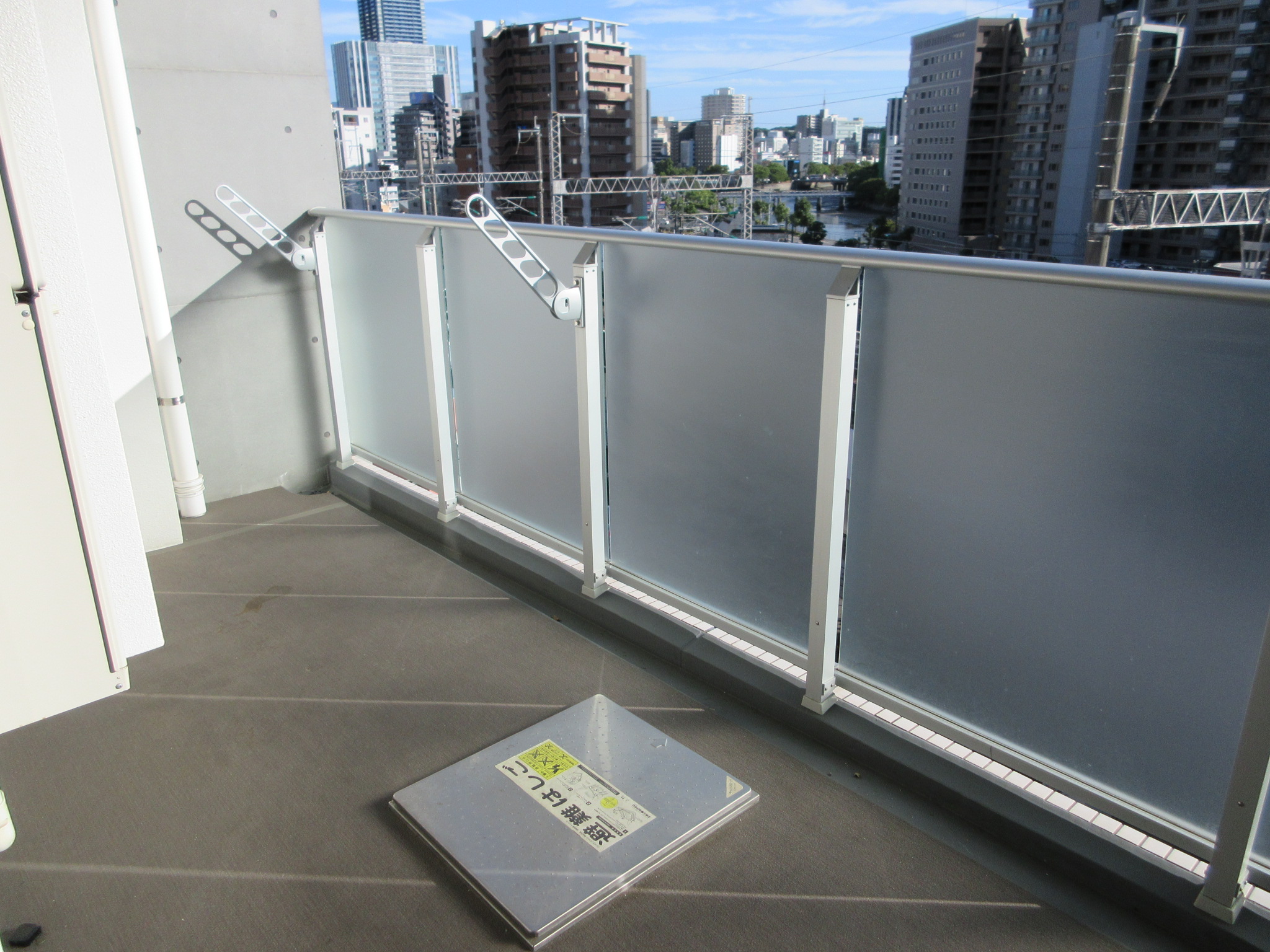 バルコニー　※同じタイプの別のお部屋です、現況を優先させていただきます。