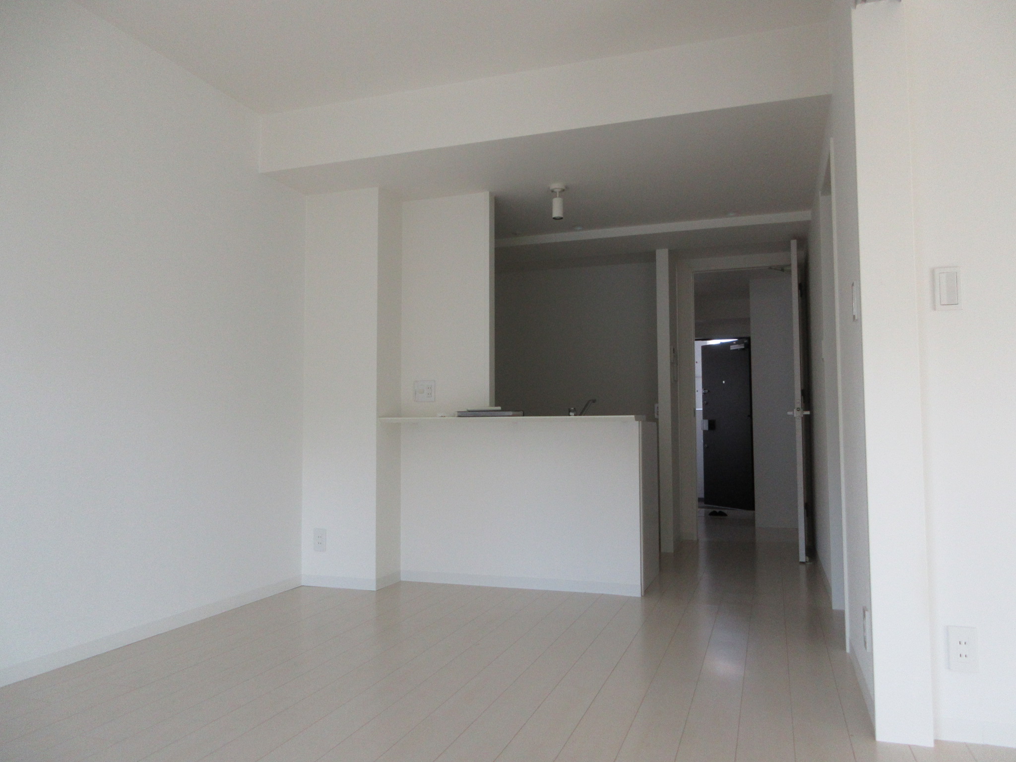 居室・リビング　※同じタイプの別のお部屋です、現況を優先させていただきます。