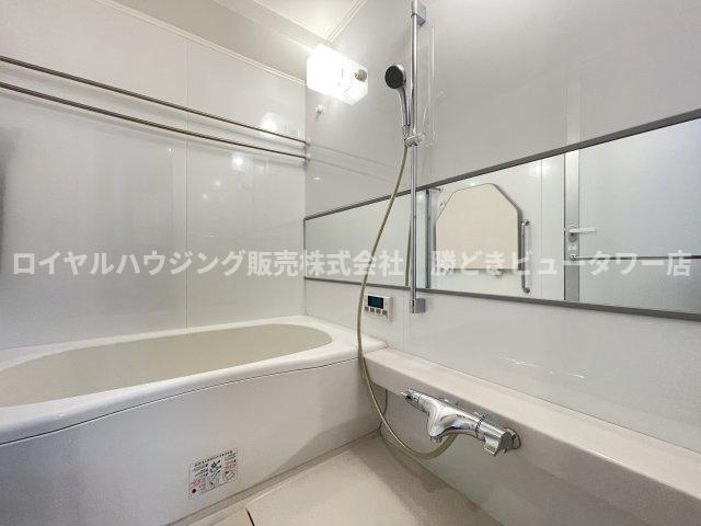 バス・シャワールーム　※居住中の為、別部屋参考写真