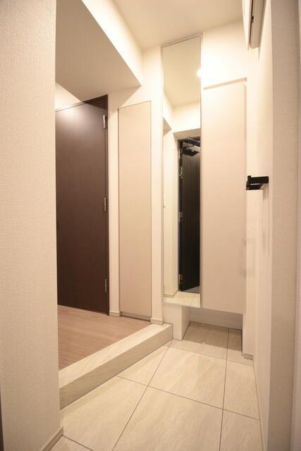 玄関　きれいな玄関です