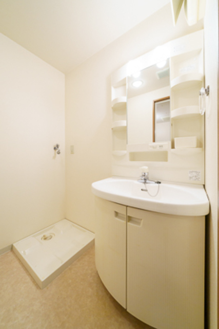 洗面設備　※写真は同タイプ住戸です。