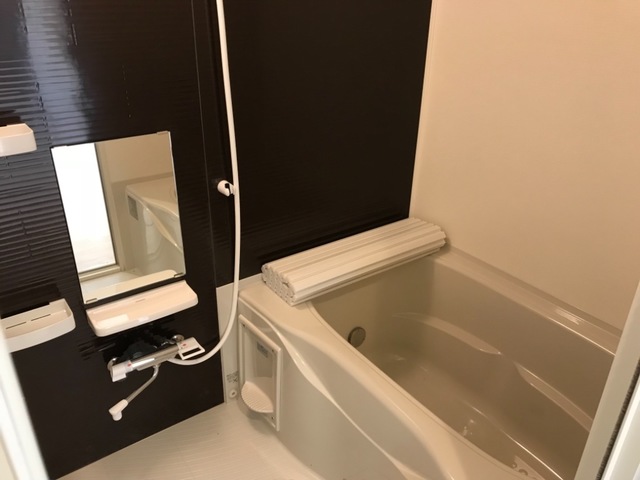 バス・シャワールーム　バスルーム