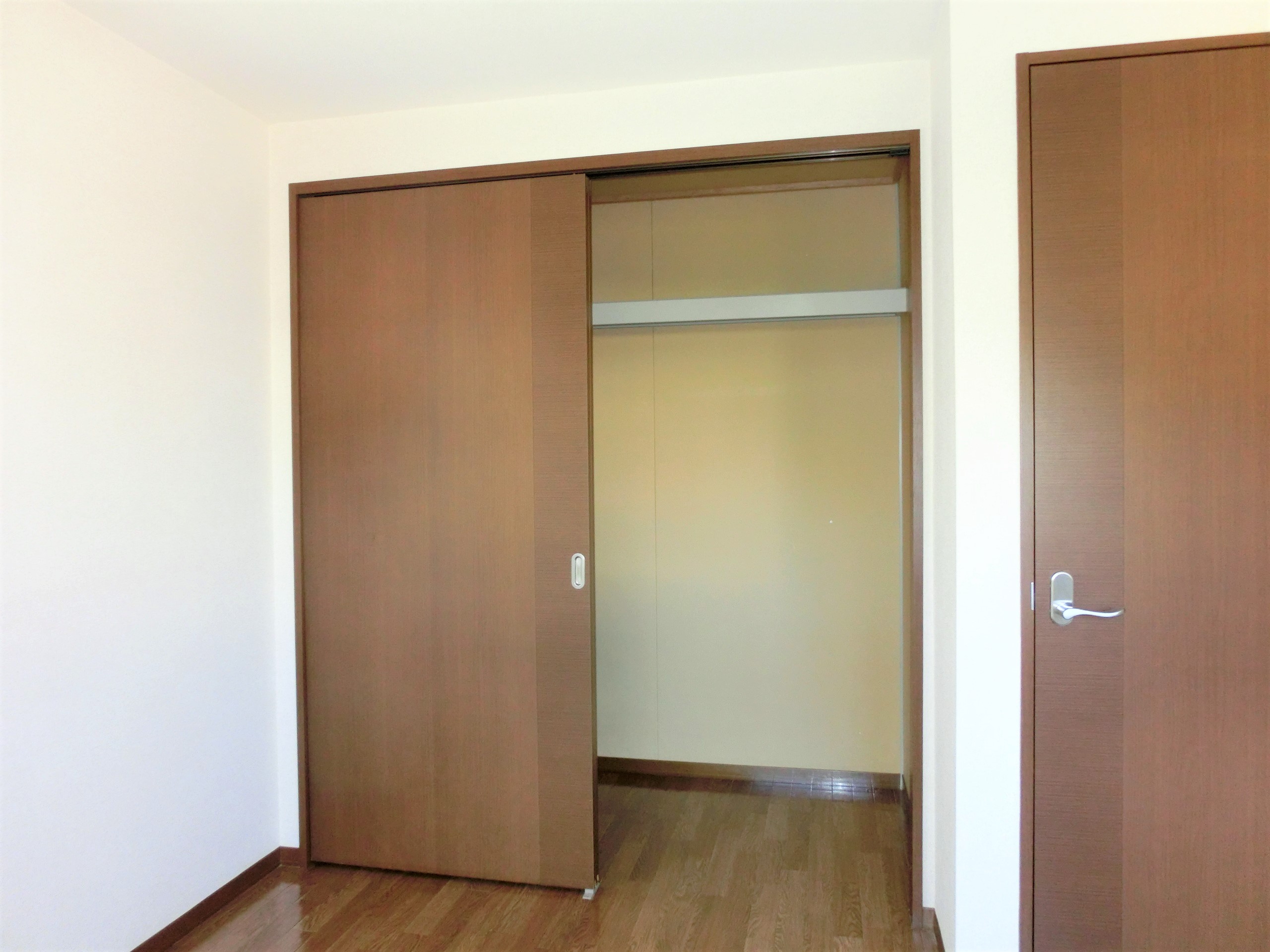 収納　北側洋室5帖クローゼット