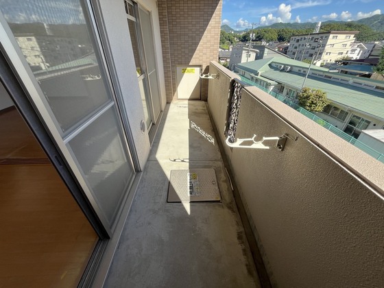 バルコニー　※別部屋の写真です