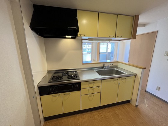 キッチン　※別部屋の写真です