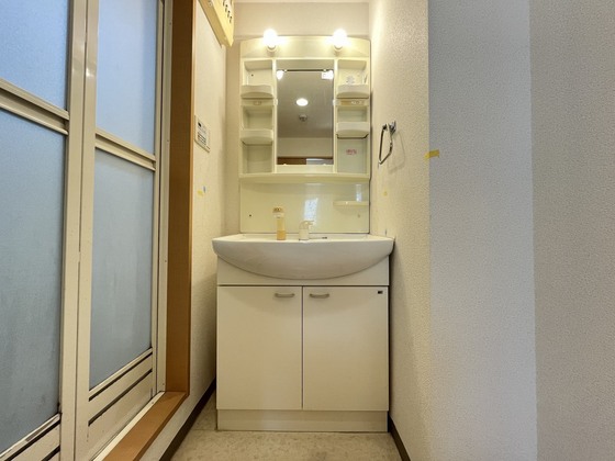 洗面設備　※別部屋の写真です