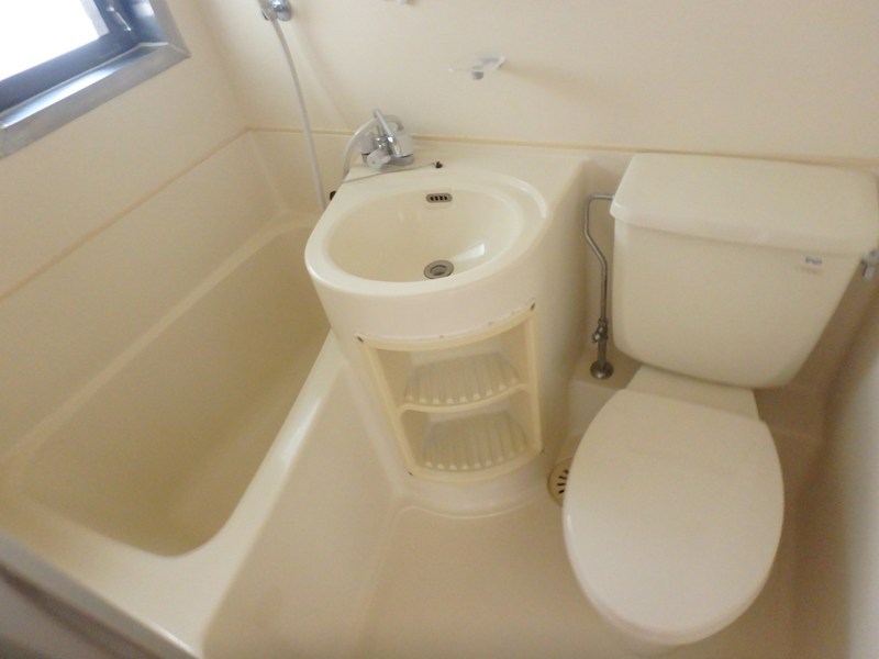 バス・シャワールーム　別号室写真使用