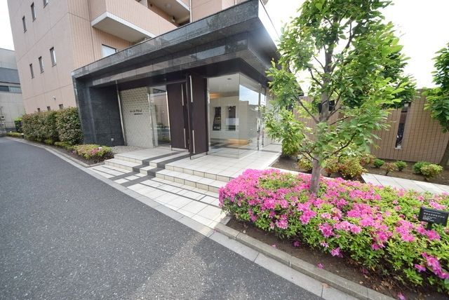 エントランス　★お問い合わせはタウンハウジングまで★