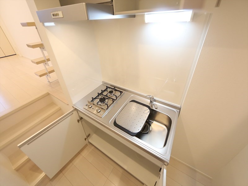 キッチン　システムキッチン（ガス2口コンロ付）