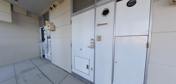 玄関　※別部屋の写真です