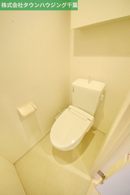 トイレ　同タイプの写真の為、実際とは異なります